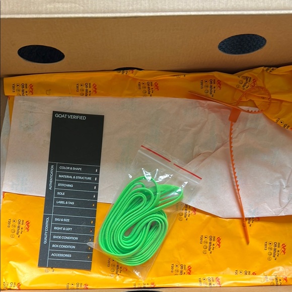 Nike Off White Rubber Dunks - Picture 6 of 7